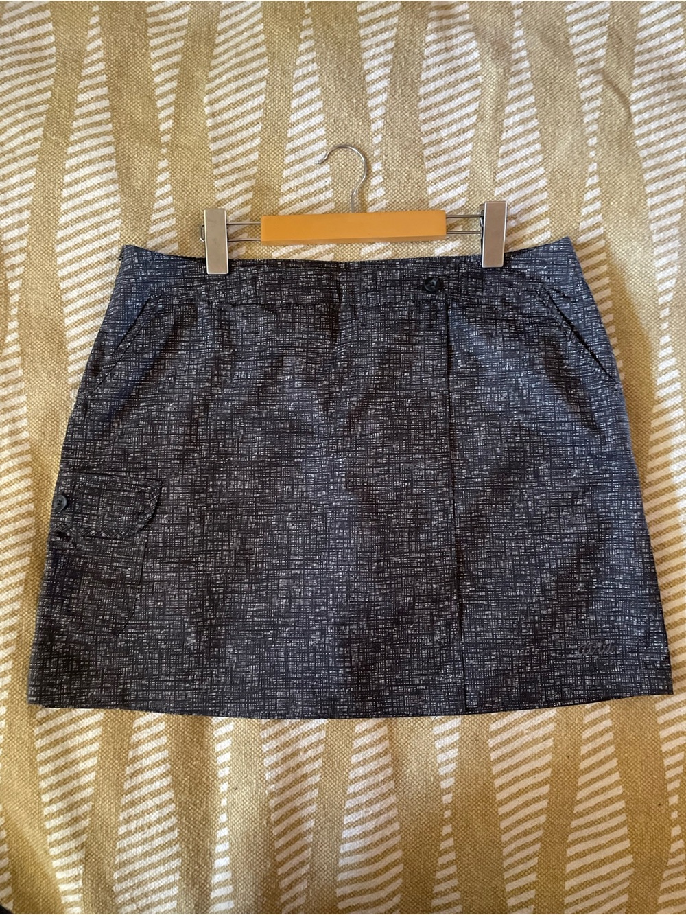Avia Black & White Athletic Mini Skort Black Sporty Casual – Size Large EUC